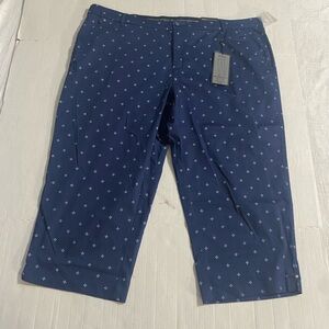 Intro. Navy Blue Patterned Capris